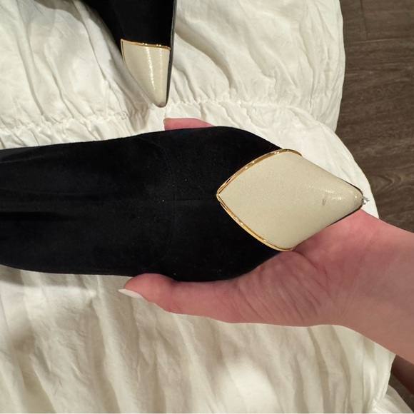 Saint Laurent Black Velvet Skirt with Branded Waistlabel - Picture 6 of 10